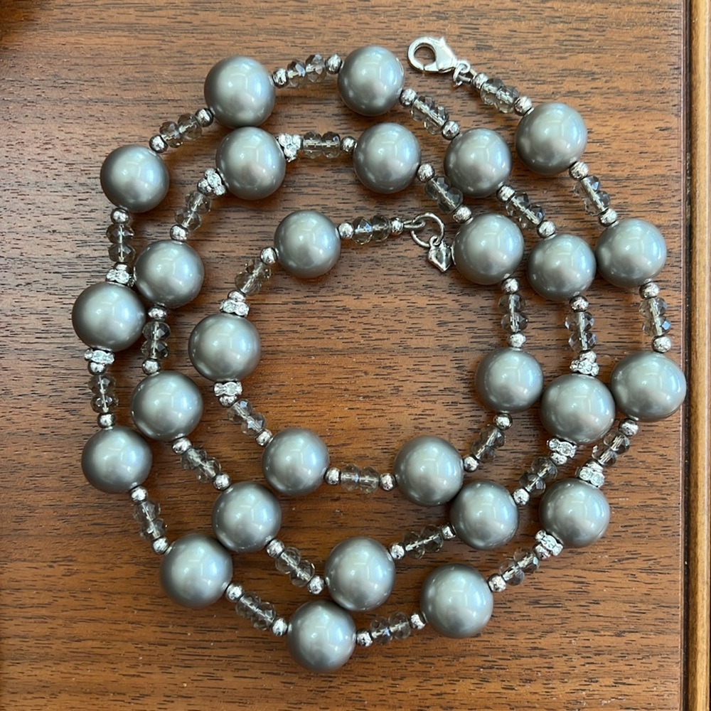 Carolee Grey Pearl Necklace w Swarovski Pouch - Picture 6 of 14